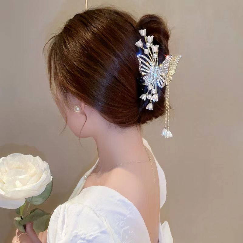 Lily of the valley wheat ear hair clip, a new Chinese-style grappling clip with a stepping tassel, and a shark clip for updo hair at the back of the head Specification drawing
