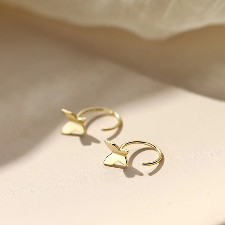 C-shaped silver butterfly earrings for women, 2025 new trendy ear hooks, Korean-style stud earrings, design sense accessories Application Scenario