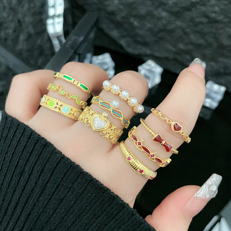 New Chinese-style retro niche heart-shaped glazed open-mouth ring for women, with irregular geometric lines, unique and elegant index finger ring full figure