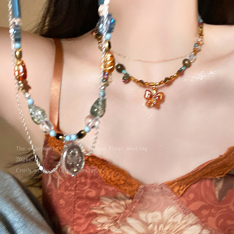 Retro butterfly pendant beaded necklace for women, 2024 new double-layer forest-themed collarbone chain, ethnic style summer accessory full figure