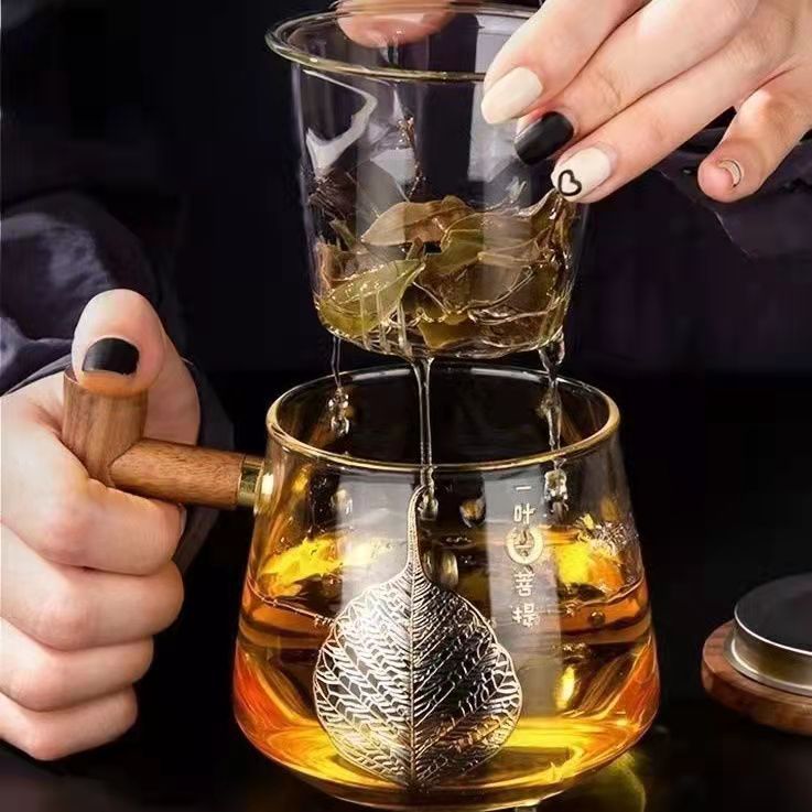High-appearation-level office tea brewing cup, thickened tea ceremony cup, household tea water one-leaf Bodhi tea cup, filtering three-piece cup details Picture