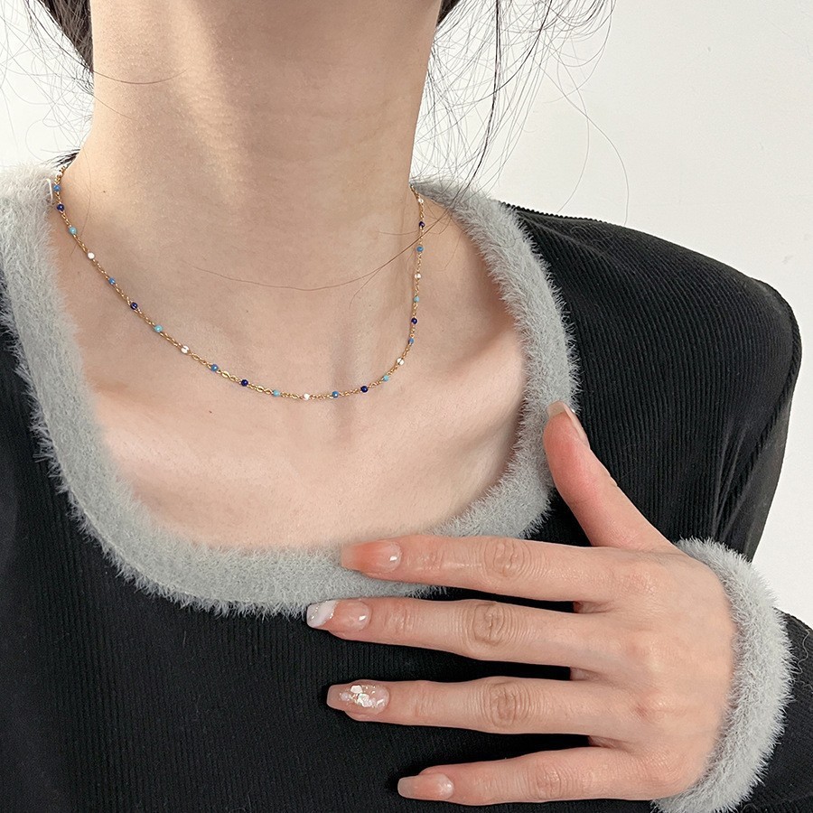 Colorful dopamine beaded necklace for women, summer niche fashion, versatile, simple and elegant, light luxury collarbone chain wholesale details Picture