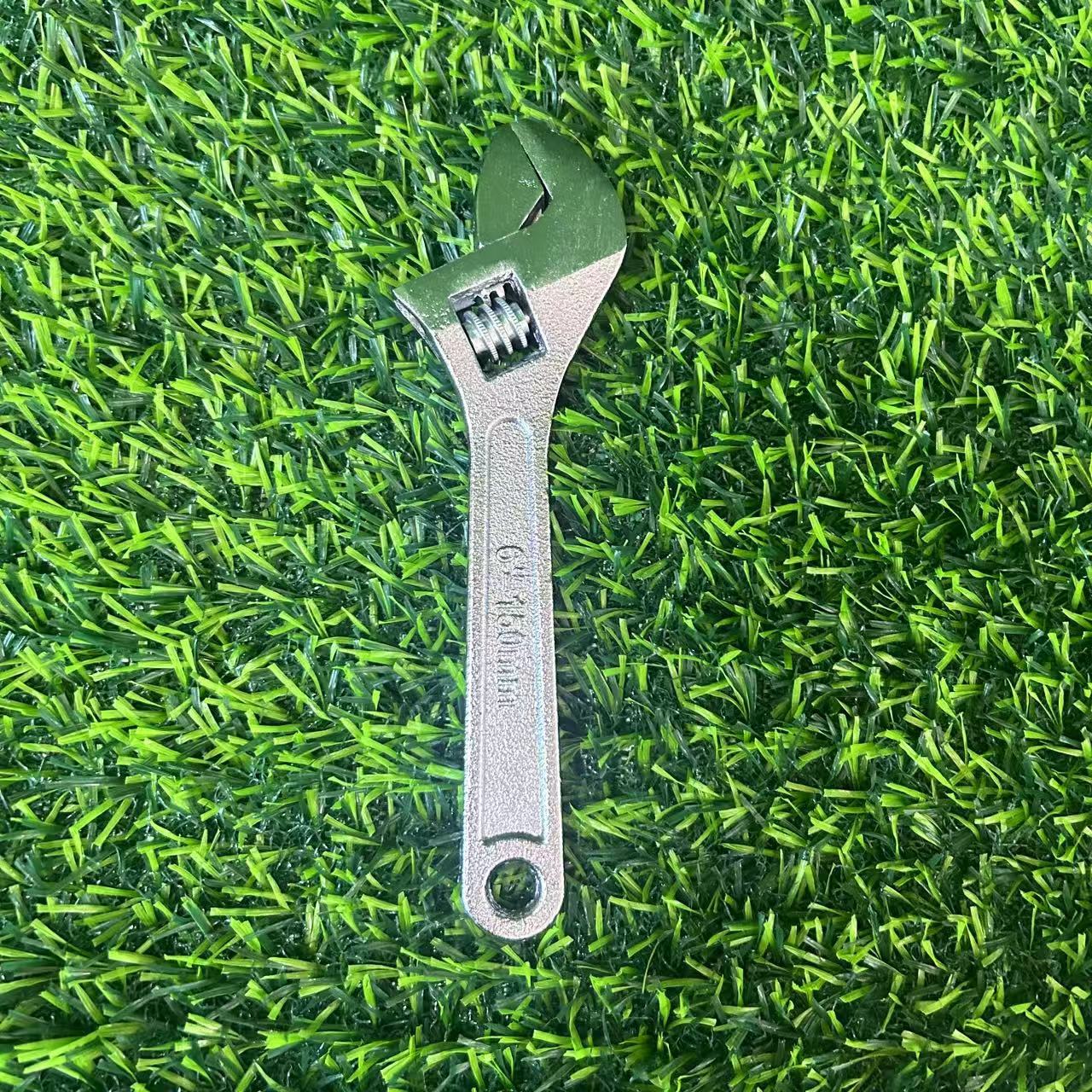 Wholesale adjustable wrench, universal adjustable wrench, 6-inch flexible adjustable large opening wrench, anti-slip handle Specification drawing