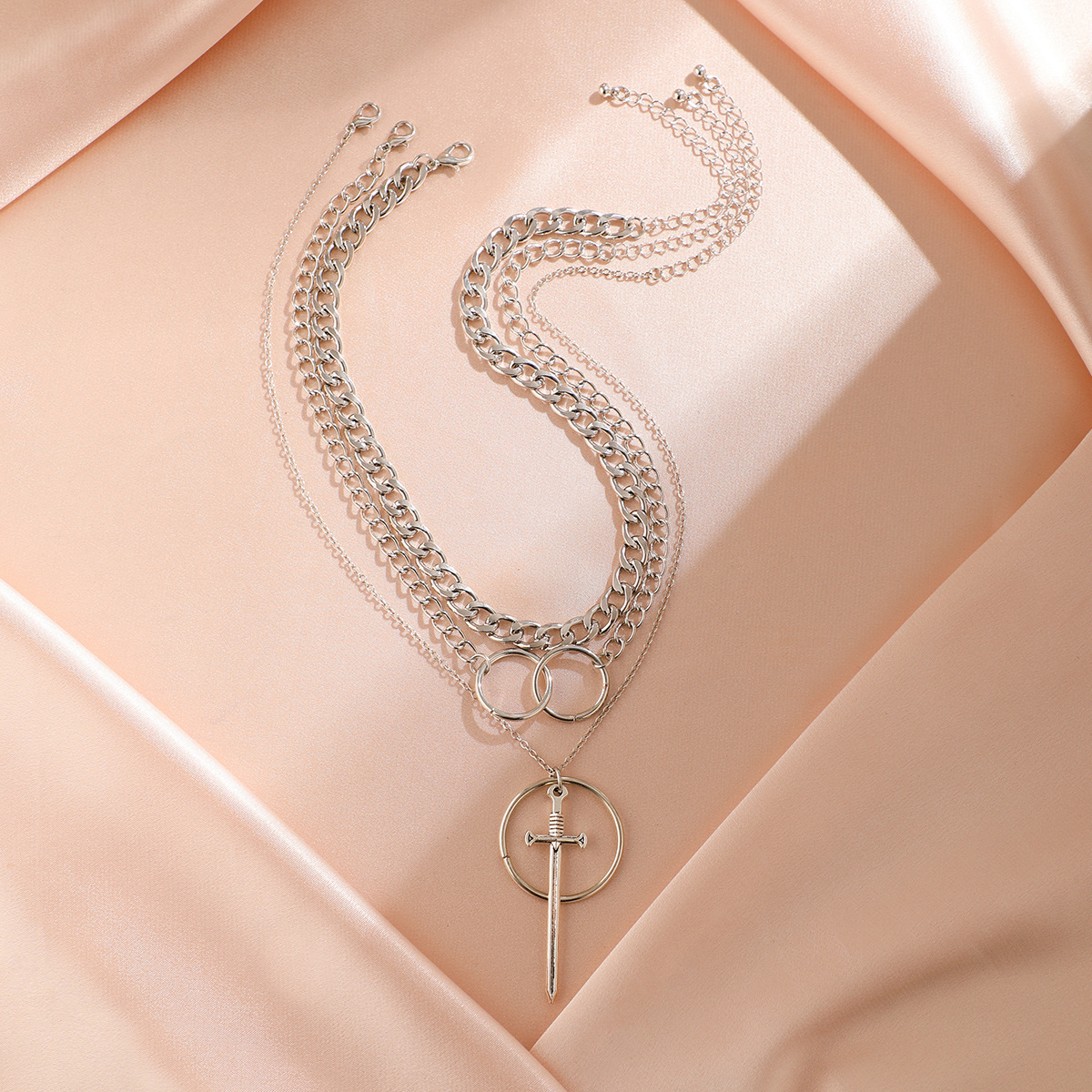 European and American cross-border jewelry necklace, a versatile and high-end metal alloy Gothic style sword and crossbow, summer new collection jewelry Specification drawing