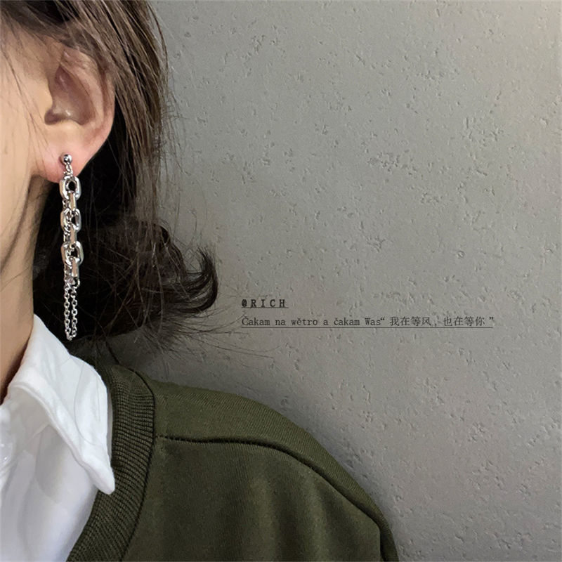ins Cold style asymmetrical chain tassel earrings, 2025 new trendy and unique stud earrings, stylish and internet-famous earrings Specification drawing
