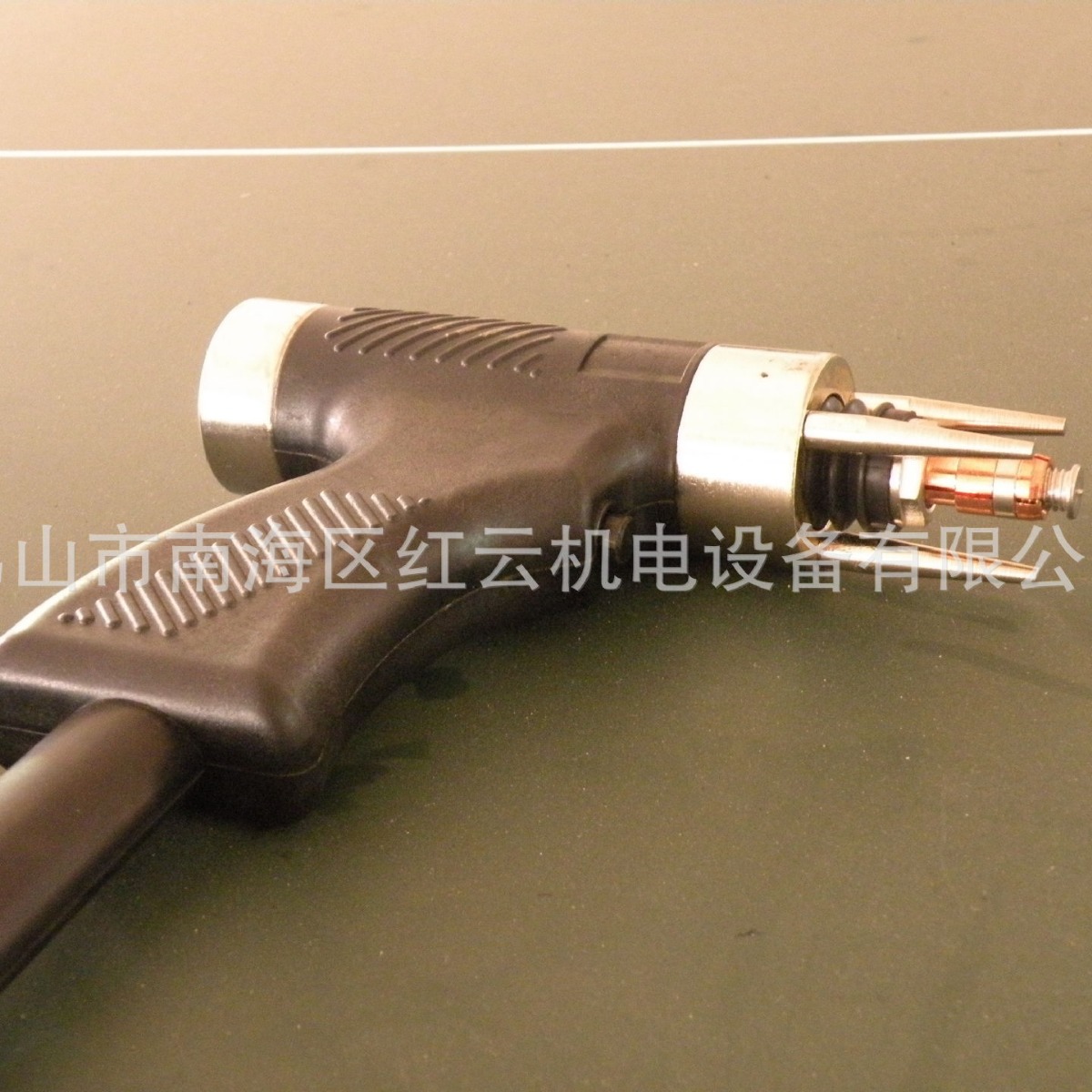 Stud welding gun, energy storage type stud welding gun, stud gun, and stud planting gun full figure