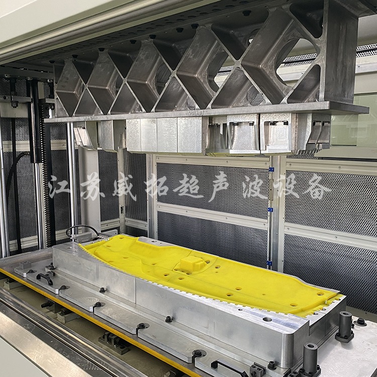 Vibration friction welding machine, automotive dashboard air duct welding mold, tooling fixture, large plastic parts welding equipment Application Scenario