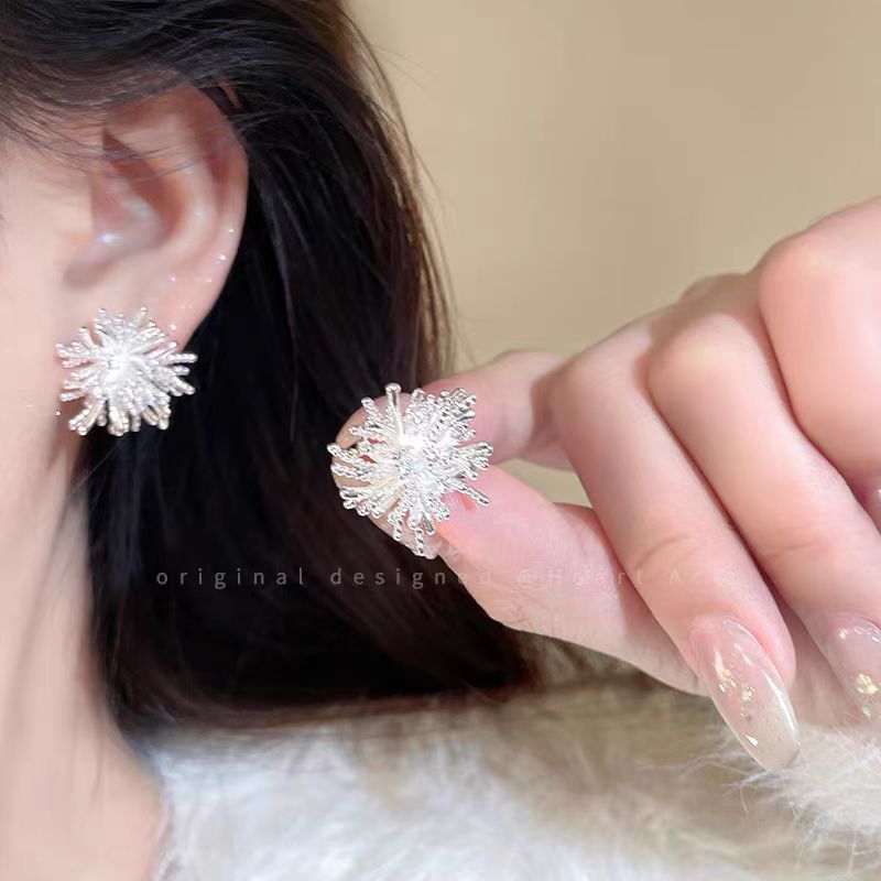Shengshi Fireworks ~ Light Luxury and High-end Fireworks Zircon Stud Earrings for Women 2025 New Bestseller, Niche Design Sense earrings full figure
