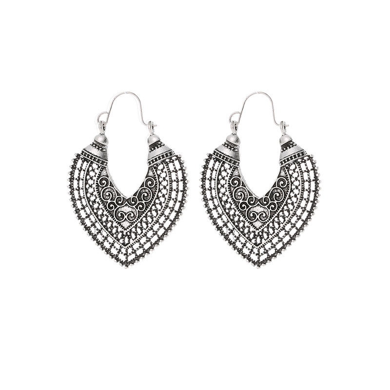 European and American hollowed-out Bohemian ethnic style carved earrings, retro ins heart-shaped geometric semi-circular earrings Item Picture