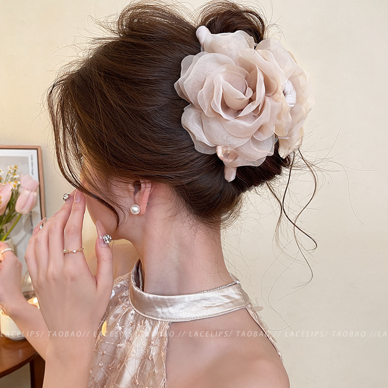 Gentle flower pearl hair clip for women 2025 new style, high-end and exquisite shark clip, back of the head updo hair clip Item Picture