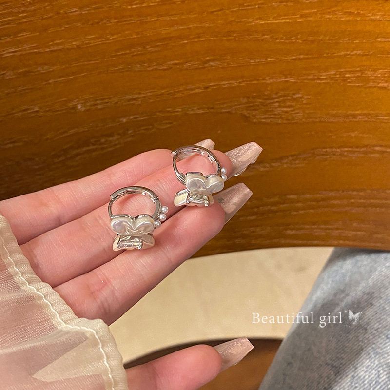 Korean style fashionable and high-end Zircon butterfly ear buckles for women 2024 new bestsellers, versatile and elegant light luxury earrings wholesale Specification drawing