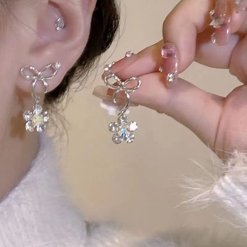 s925 Korean ins trendy bow stud earrings, light luxury shiny zircon flower pendant earrings, women's fashionable and versatile ears full figure