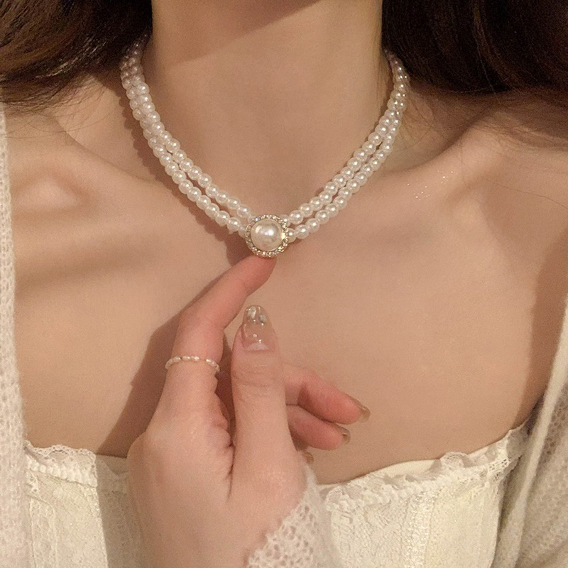 Double-layer pearl necklace, women's light luxury and niche style, collarbone chain design sense, 2023 new trend details Picture