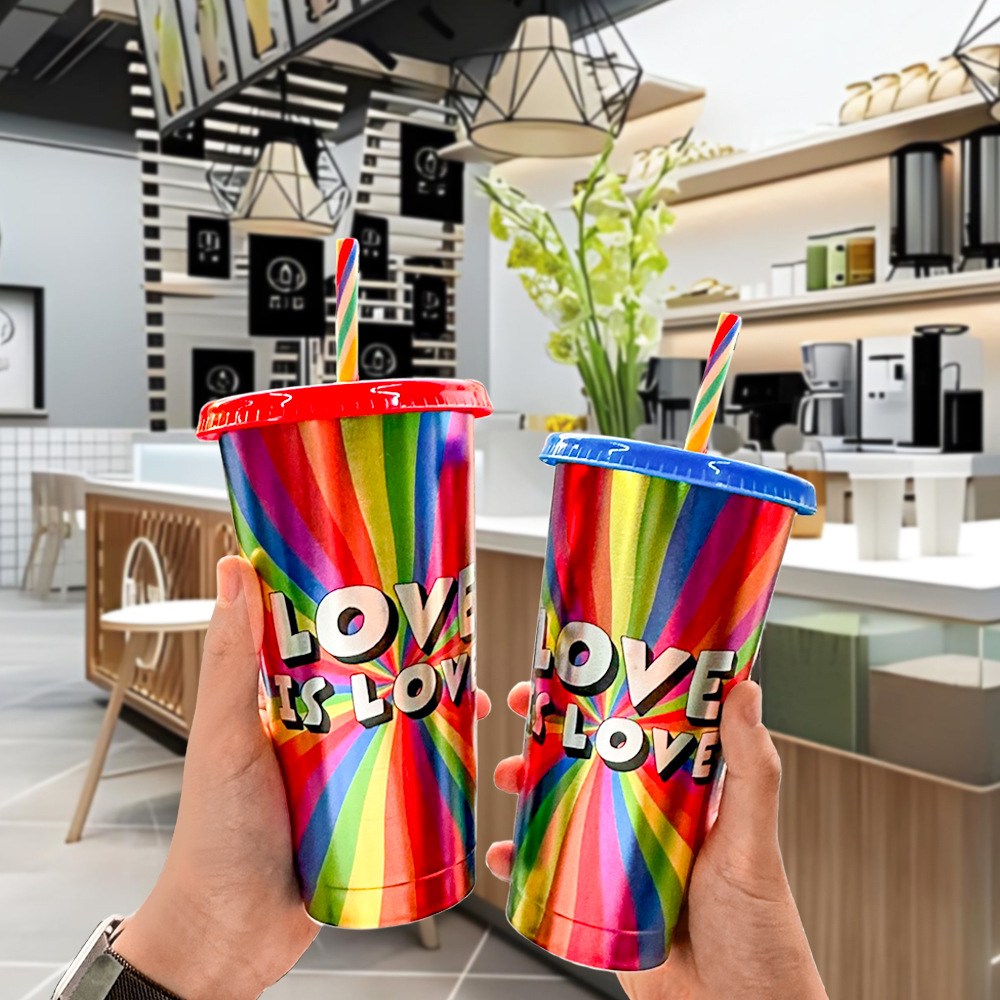 Factory stock: 710ML large-capacity rainbow laser cup, summer creative rainbow cool and dazzling plastic water cup with gold foil stamping Application Scenario