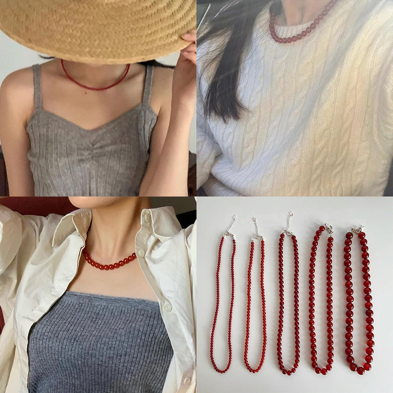 Red agate handcrafted beaded necklace for women, with a retro and light luxury feel, elegant and fashionable temperament, versatile neckchain and collarbone chain full figure
