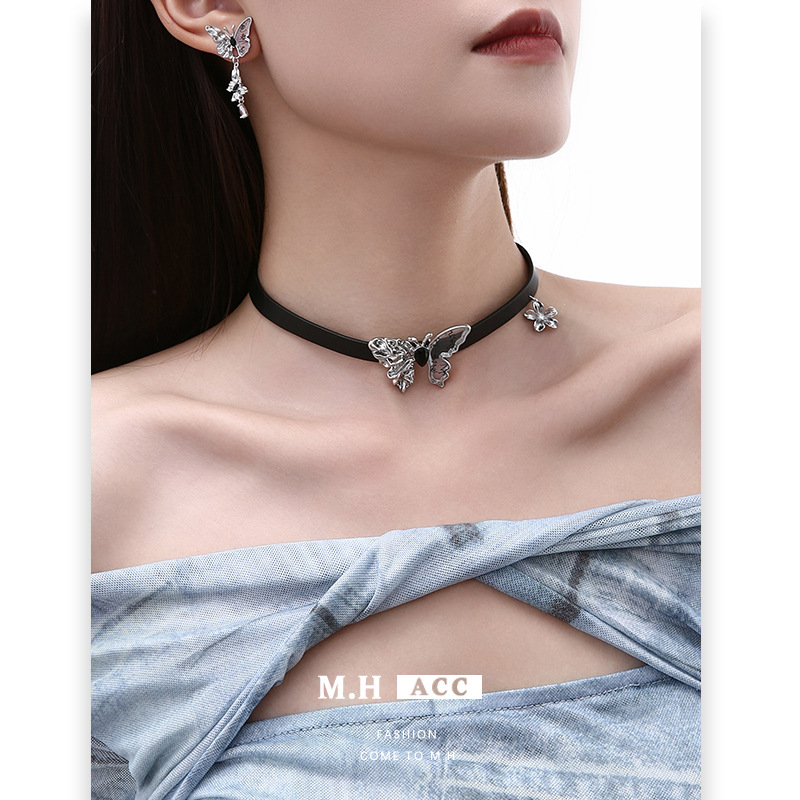 New calligraphy and painting butterfly necklace for women, with a new Chinese style and high-end feel, black leather collar, punk trend wholesale necklace Specification drawing