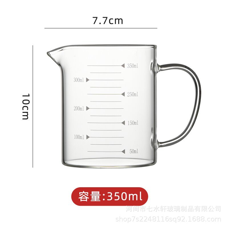 Customized high borosilicate heat-resistant glass cups with handles, measuring cups, scale cups, water cups, and household breakfast cups with LIDS Application Scenario