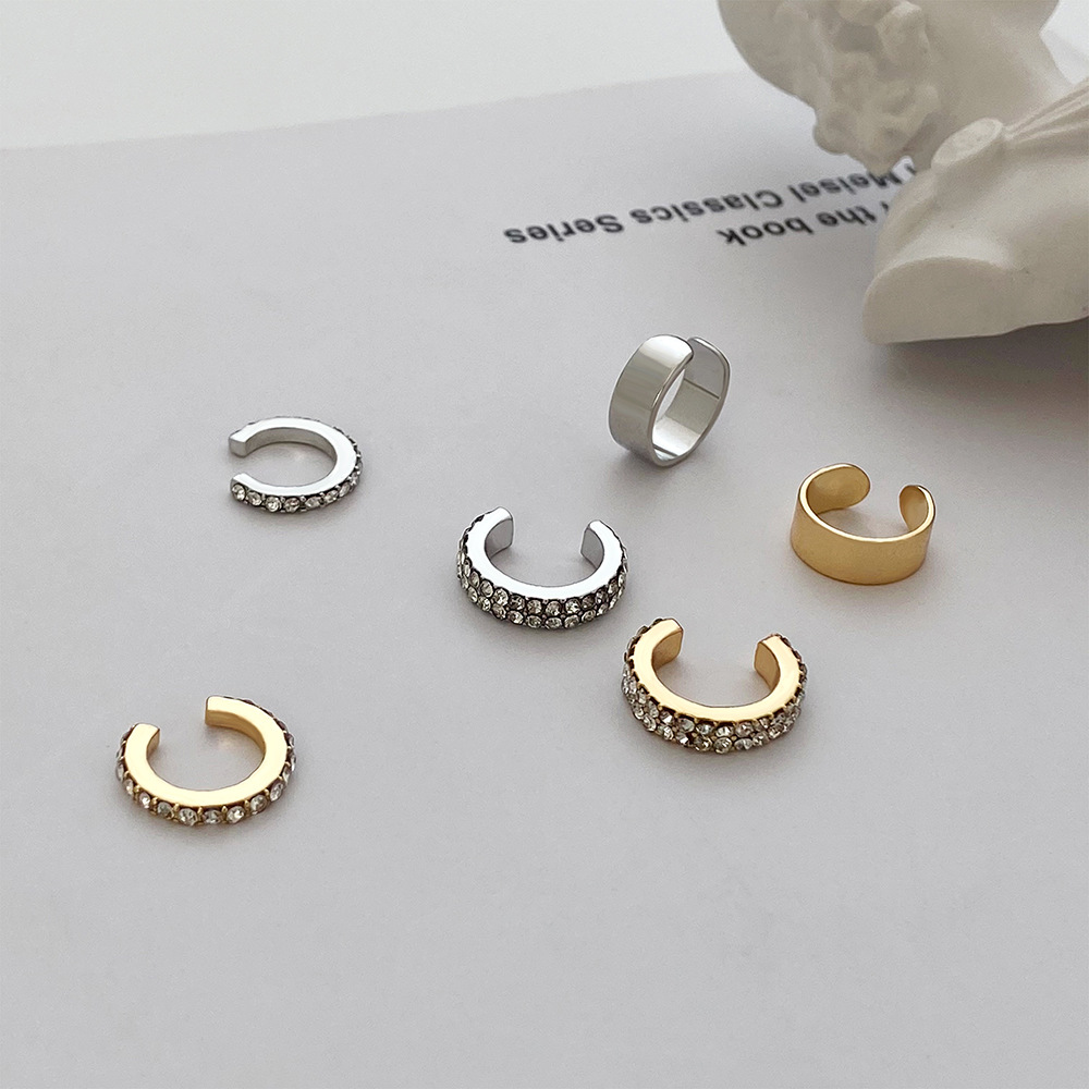 European and American ins simple Zircon ear clips without ear holes, French light luxury geometric ear bone clip set, forest-style super fairy earrings Application Scenario