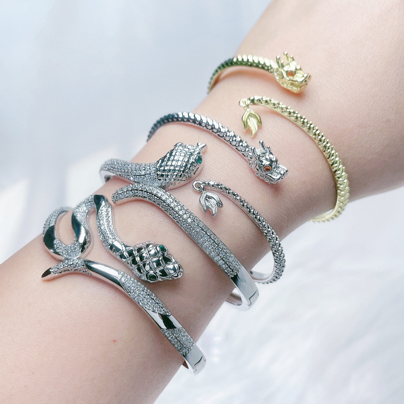 High-end, niche design, cold style, dragon-shaped bracelet, women's light luxury, exquisite and fashionable temperament, snake bracelet, trendy and cool accessory details Picture