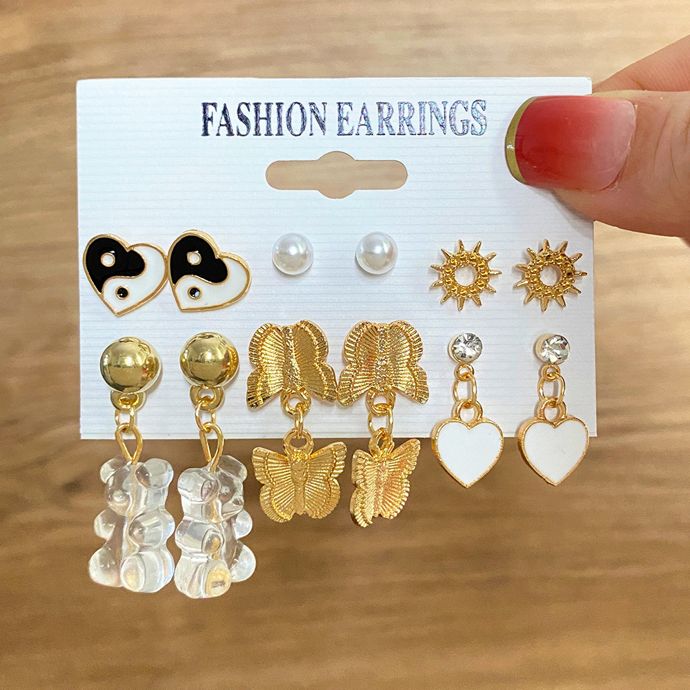 Wholesale of popular C-shaped earrings from Europe and America, creative retro butterfly heart-shaped circle earrings set of six pieces full figure