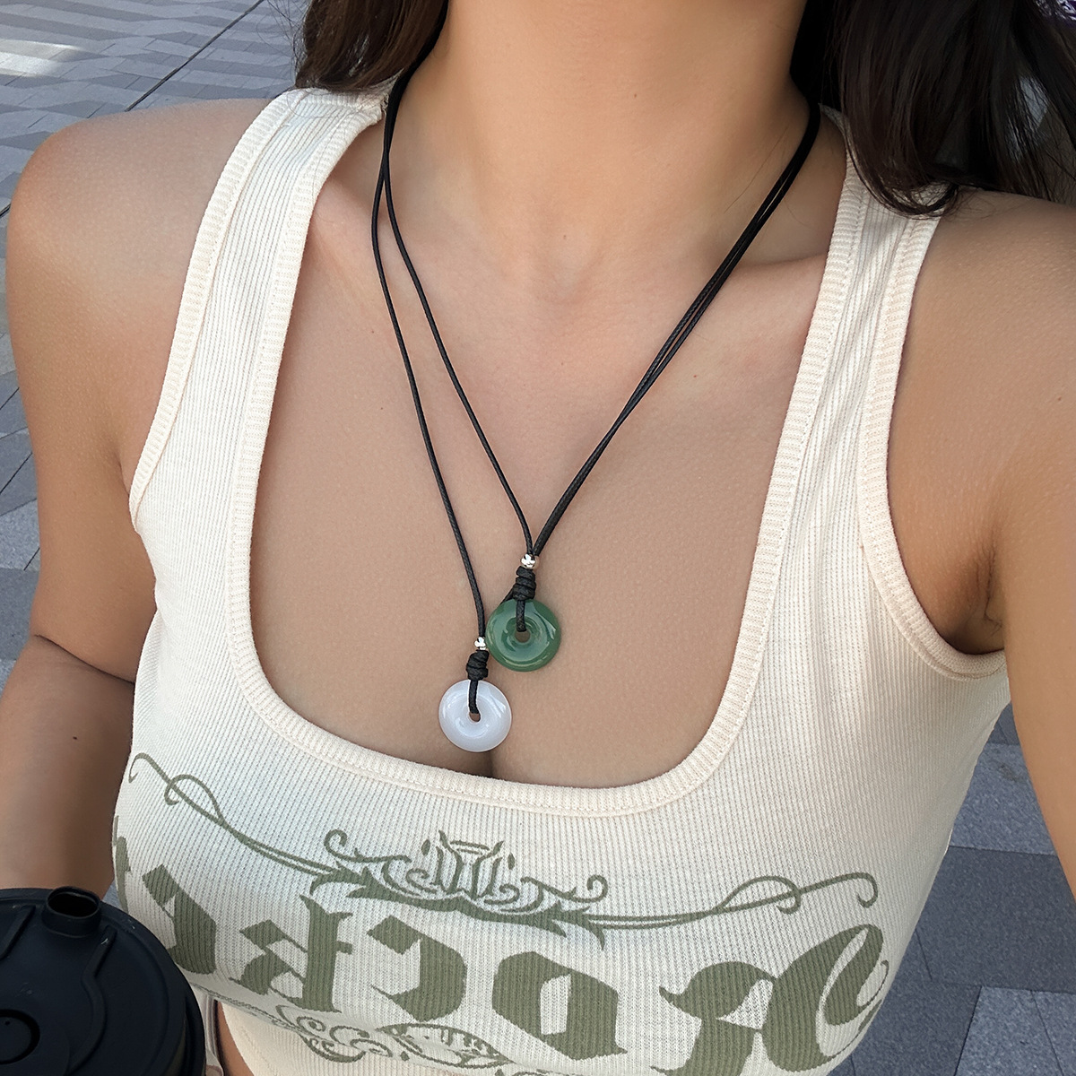 European and American cross-border jewelry, pull-out glass layering, versatile collarbone chain, sweet and cool wax thread design sense, niche necklace details Picture