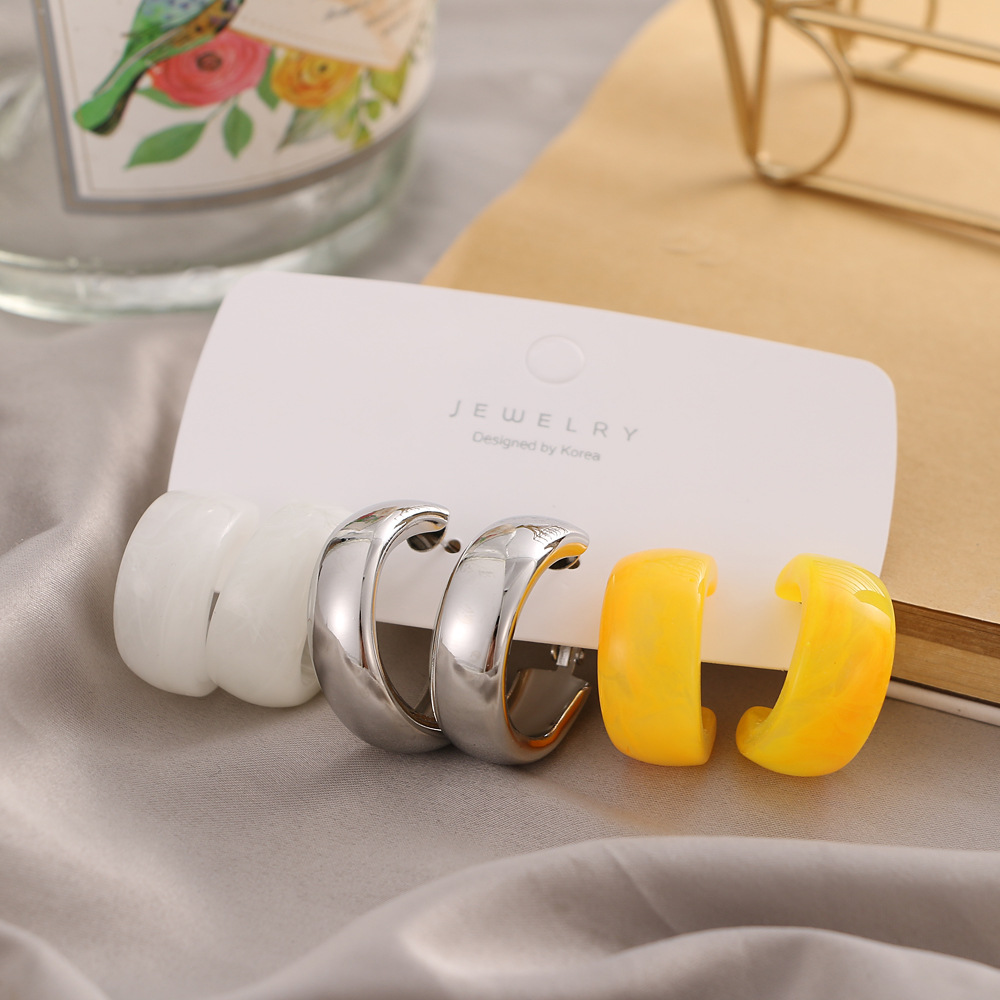 New European and American resin earring set, 6-piece round stud earrings for women's commuting, fashionable OL heart-shaped pearl earrings details Picture