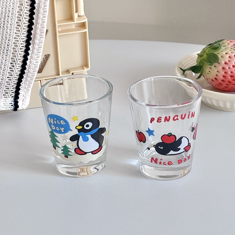 High appearance level penguin wine glass, mini wine glass, fruit wine glass, household spirits glass, white spirit glass set full figure