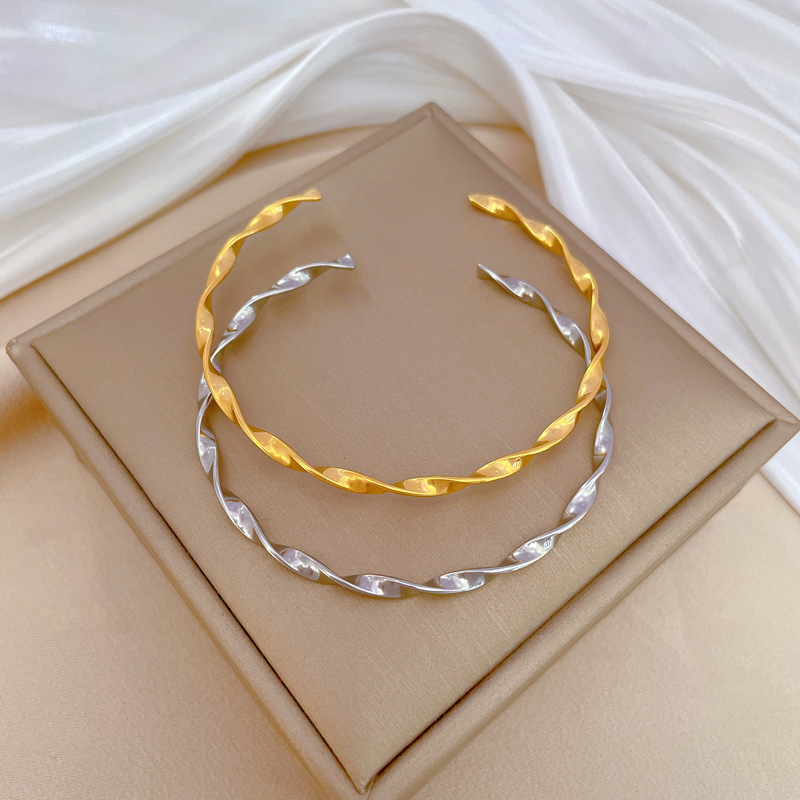【 All-titanium Steel 】 Twisted plain ring European and American INS style bracelet, minimalist cross-border retro fashion stainless steel jewelry details Picture