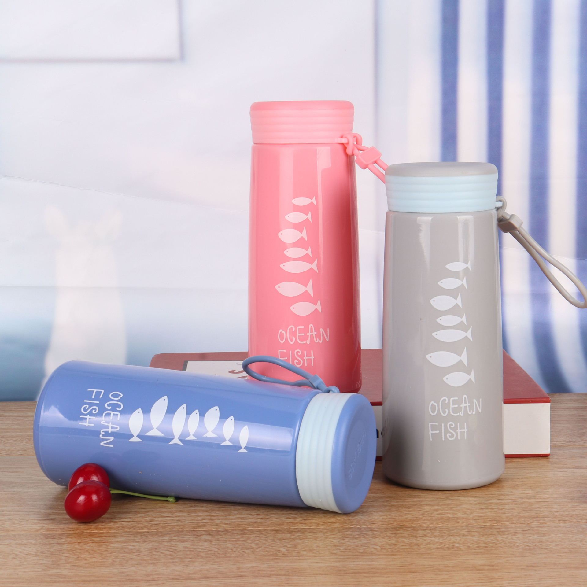 Simple ocean fish glass cup, Korean version creative advertising cup, store opening event cup, printable logo water cup details Picture