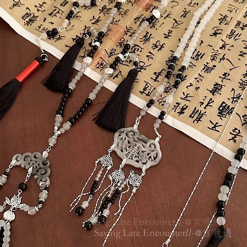 2024 New Style Hanfu Yiluo Back Cloud Tassel Necklace for women, New Chinese-style ancient style pressure lapel traditional Chinese style horse face skirt accessory Specification drawing