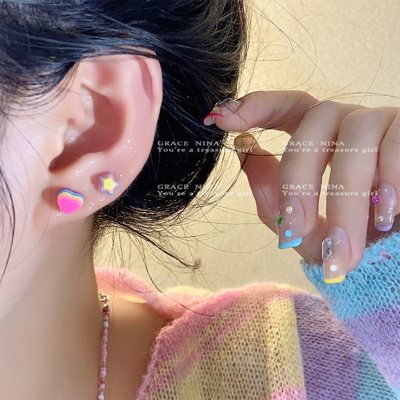 Sweet and cool style colorful sleeping earrings without removing ear studs for women 2024 new style elegant earrings, niche design ear-piercing earrings Specification drawing