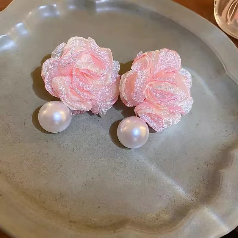 Pink Mist Rose ~ Vacation-style flower pearl Stud earrings, a new bestseller in 2025, with a light luxury and high-end feel Application Scenario