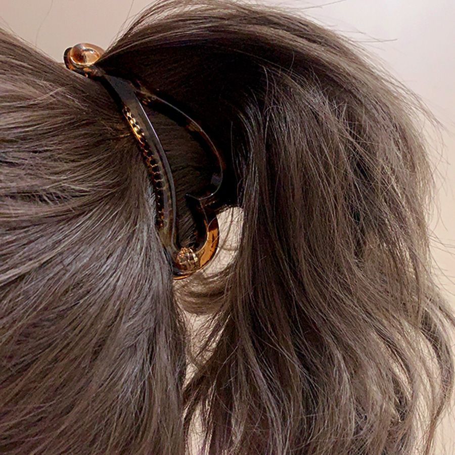 New Korean bow banana clip, high ponytail clip, high-end vertical clip, small anti-slip hair clip Application Scenario