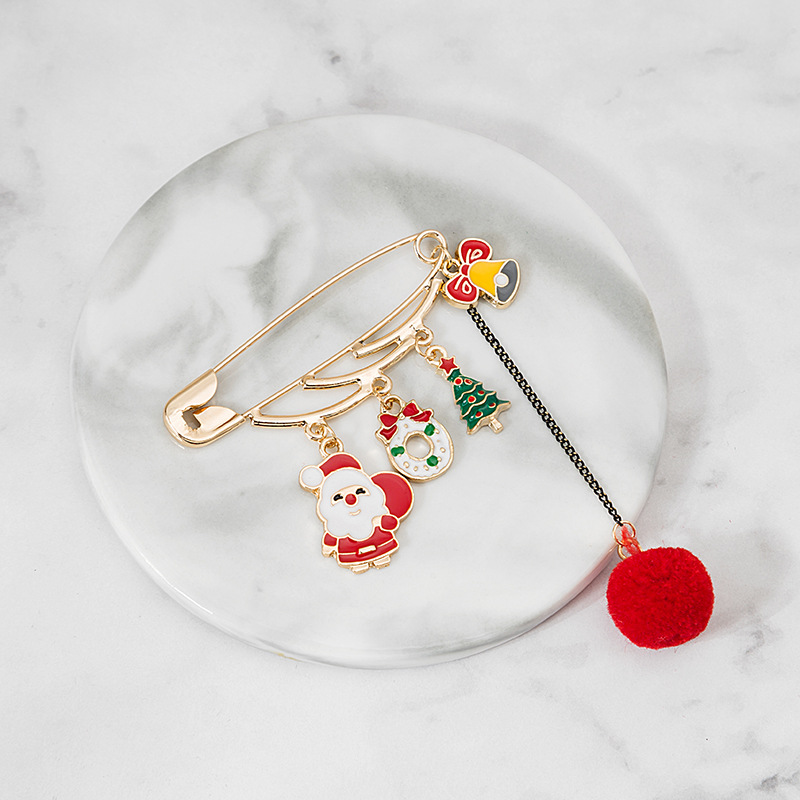 New Japanese and Korean creative Christmas tassel fur ball brooch Snowman reindeer walking stick gloves pin collar pin Specification drawing