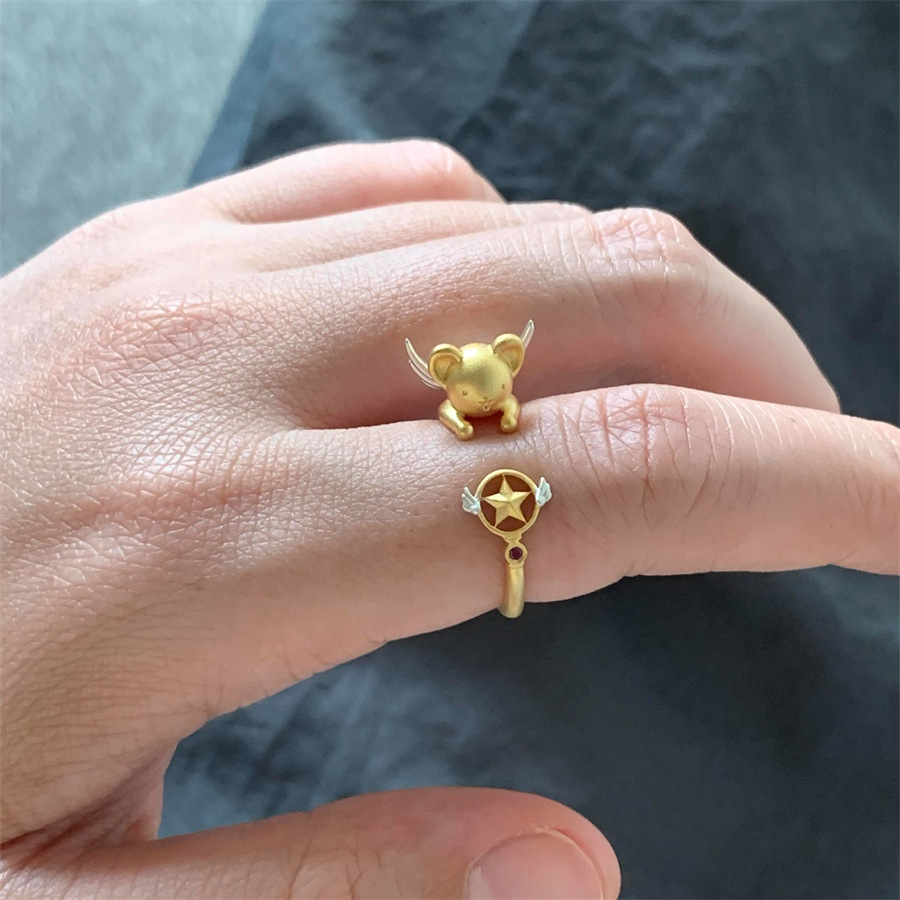 The magical girl Sakura and Ko ring is a simple, versatile, sweet, cute and cartoonish high-end ring for women on Instagram Application Scenario