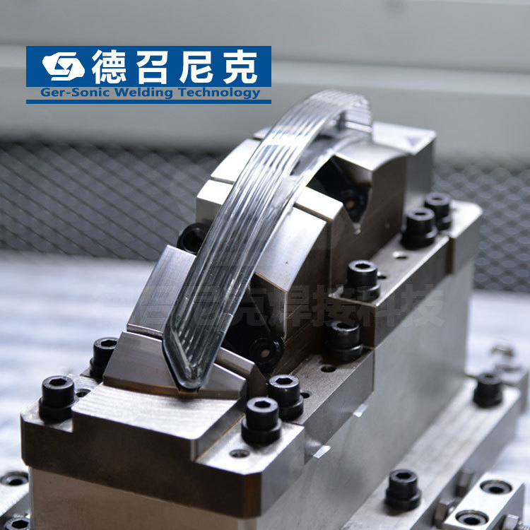 Factory direct sale of linear vibration friction molds for center consoles, taillights, instrument panels, intake manifolds, and intelligent toilets Application Scenario