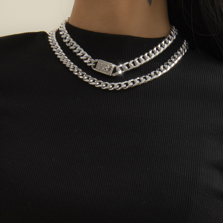 European and American cross-border accessories, hip-hop retro Cuban buckles, fashionable neck chains, trendy street style snake bone chains, hollowed-out necklaces Specification drawing