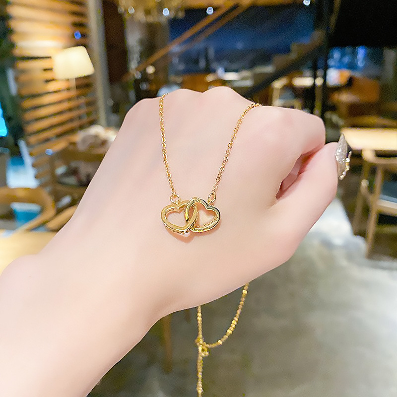 Gold electroplated heart-to-heart necklace, women's double ring zircon heart collarbone chain, 2025 Japanese and South Korean pendant, shining full figure