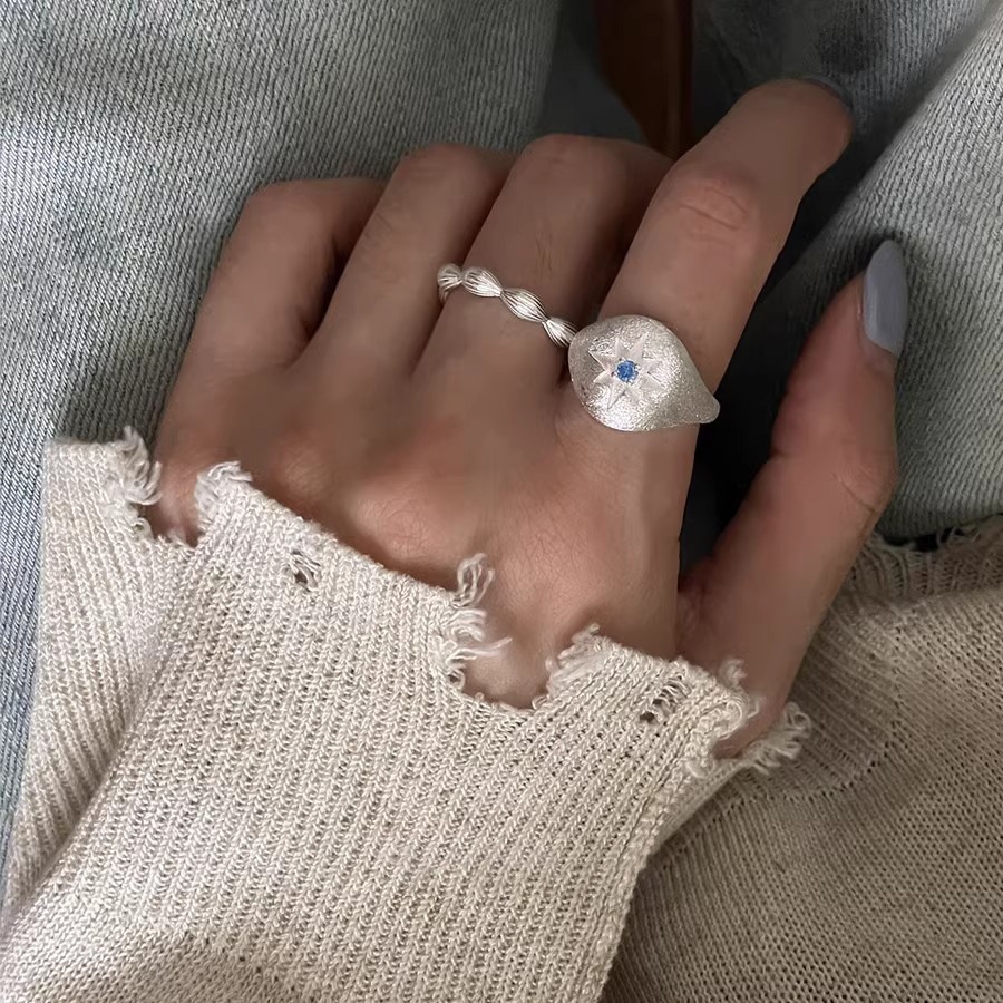 925 sterling silver, the same brushed blue zircon octagonal ring for women, a niche design with a high-end feel and gold engraving craftsmanship full figure