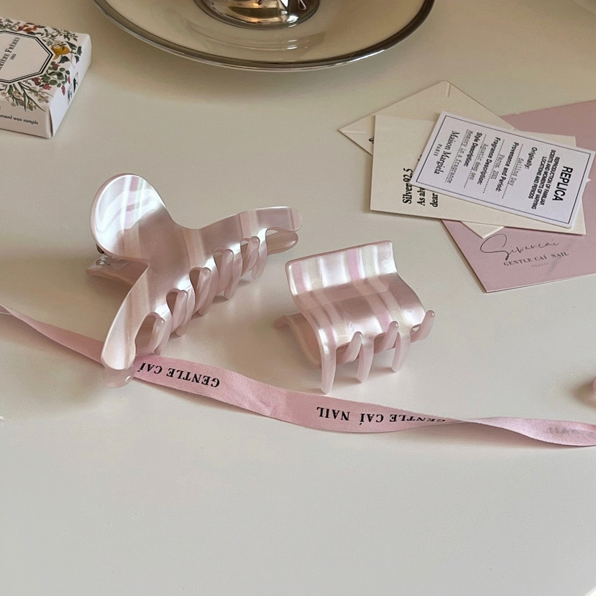 French acetate striped hair clips, medium-sized square grabber, high-end and simple shark clip headwear, hairpin at the back of the head for women Specification drawing