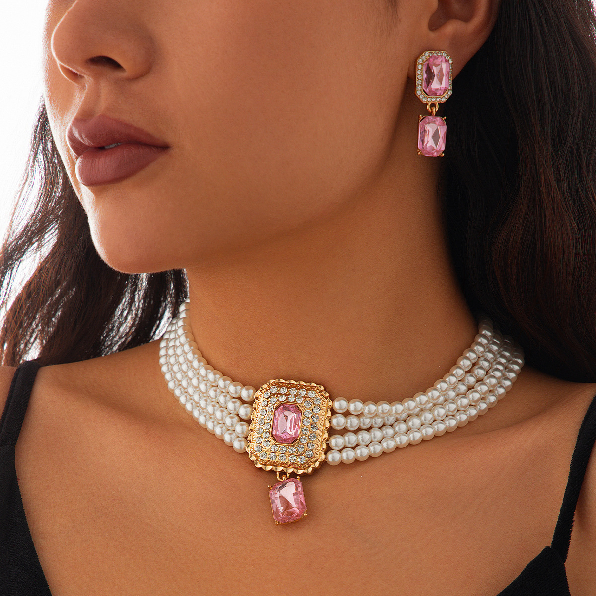 European and American cross-border jewelry, fashionable pearl necklace set, light luxury geometric alloy multi-layer collarbone chain details Picture