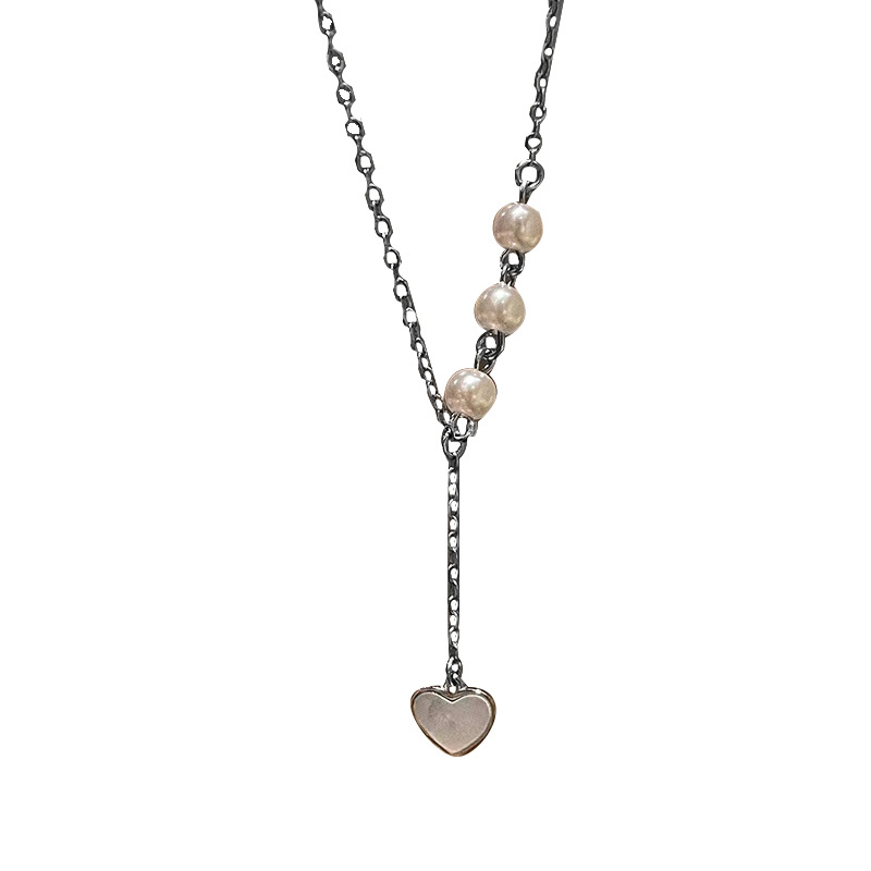 Shell heart pearl spliced necklace for women's summer, light luxury, niche, sweet and cool design collarbone chain, elegant neck chain Item Picture