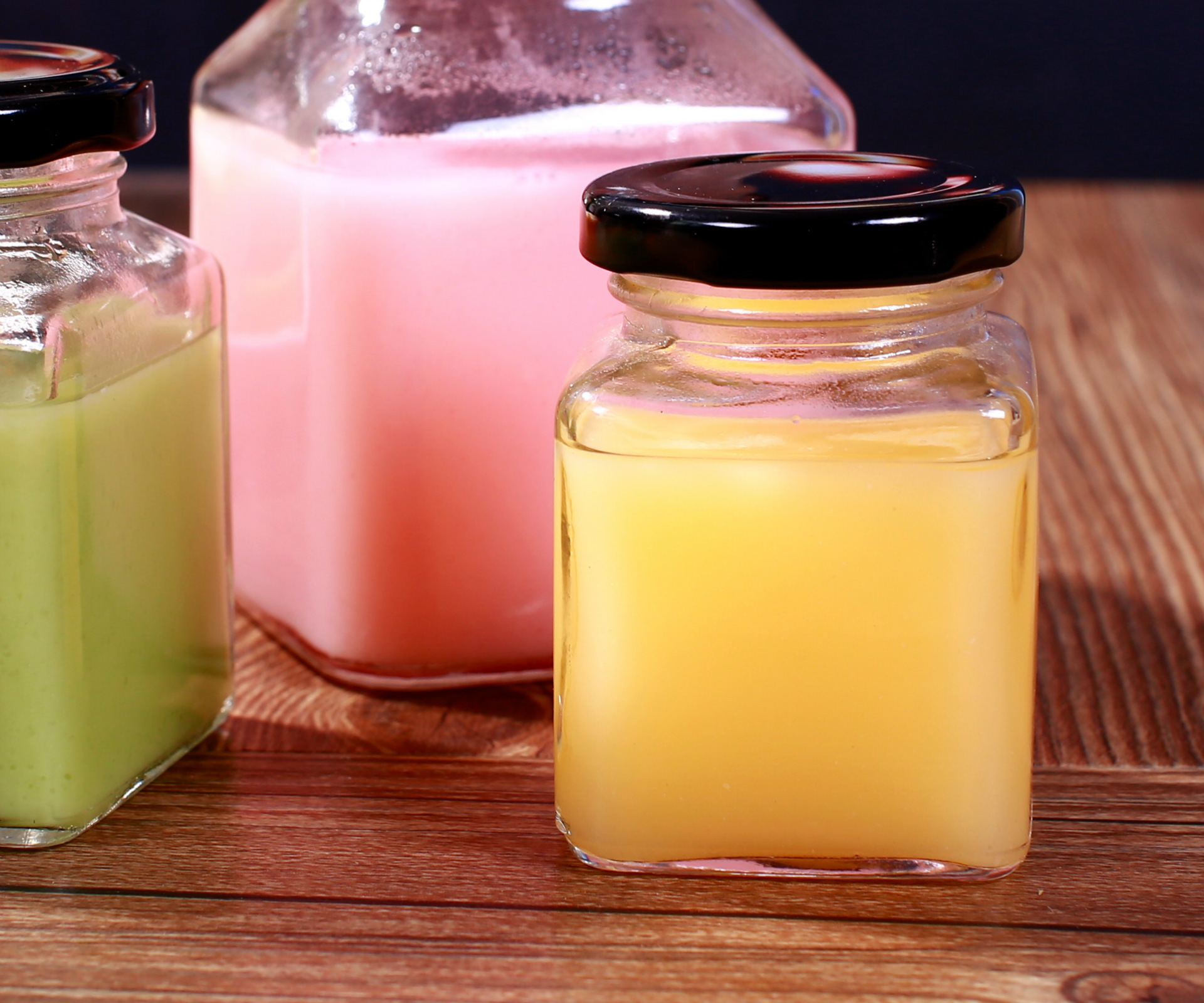 Square glass bottle, pickled vegetable bottle, honey glass bottle, jam, fermented bean curd, chili sauce bottle, sealed bottle Specification drawing