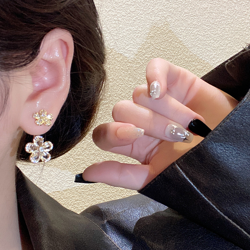 Exquisite micro-inlaid zircon flower earrings for women, light luxury, niche, versatile, elegant and high-end style, back-hanging stud earrings Application Scenario