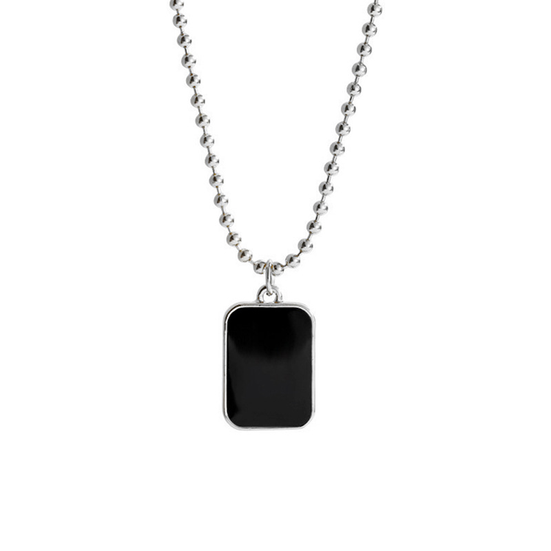 Black retro Jihe brand pendant necklace, Instagram cold style collarbone chain, niche simple and elegant internet-famous accessory Item Picture