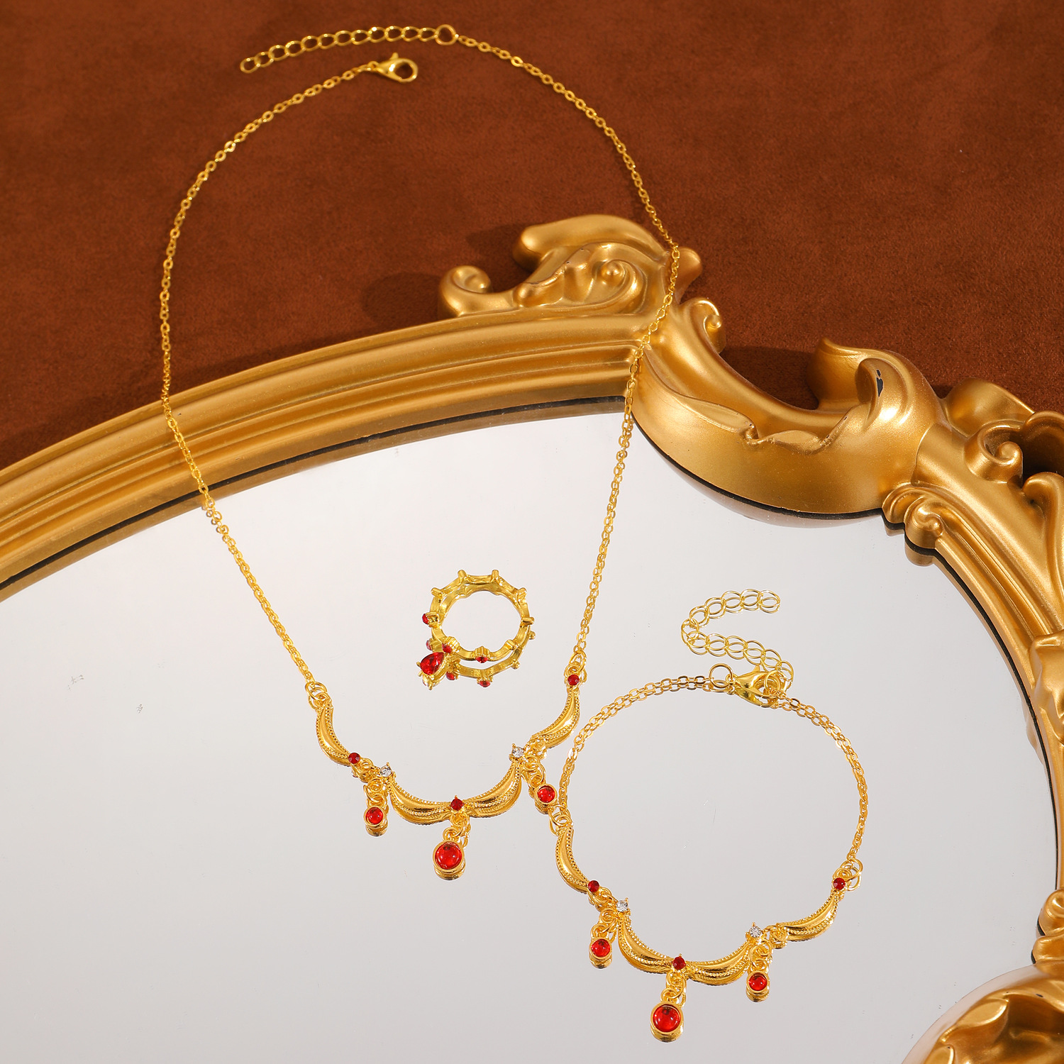 Retro glass water drop lace ring, bracelet, necklace, French elegant jewelry set for women, fashionable and high-end for women Application Scenario