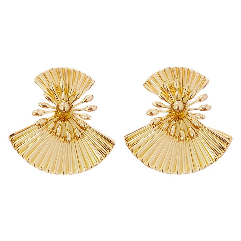 Cross-border best-selling personalized and fashionable metal fan-shaped stud earrings with a retro geometric design feel are trendy earrings and accessories for women Item Picture