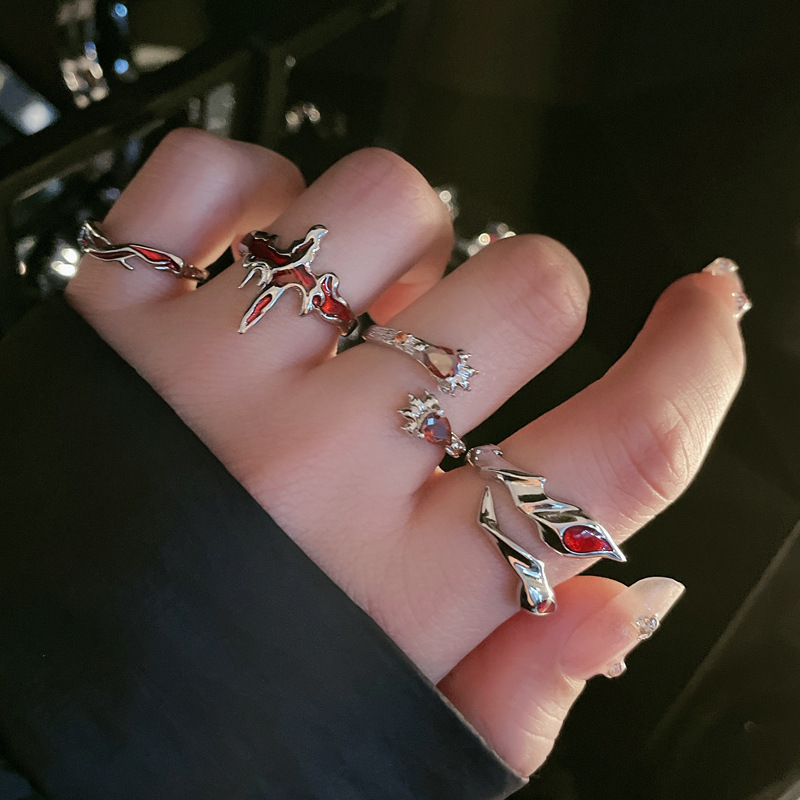 Red high-end ring, versatile for women on Instagram, cold ring, couple's niche design, fashionable index finger ring Specification drawing