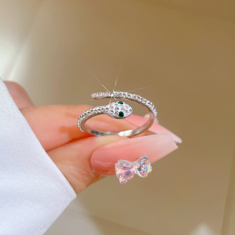 【 Non-Fading 】 Open snake-shaped titanium steel cold style dance ring for men and women, trendy and simple food rings on Instagram Specification drawing