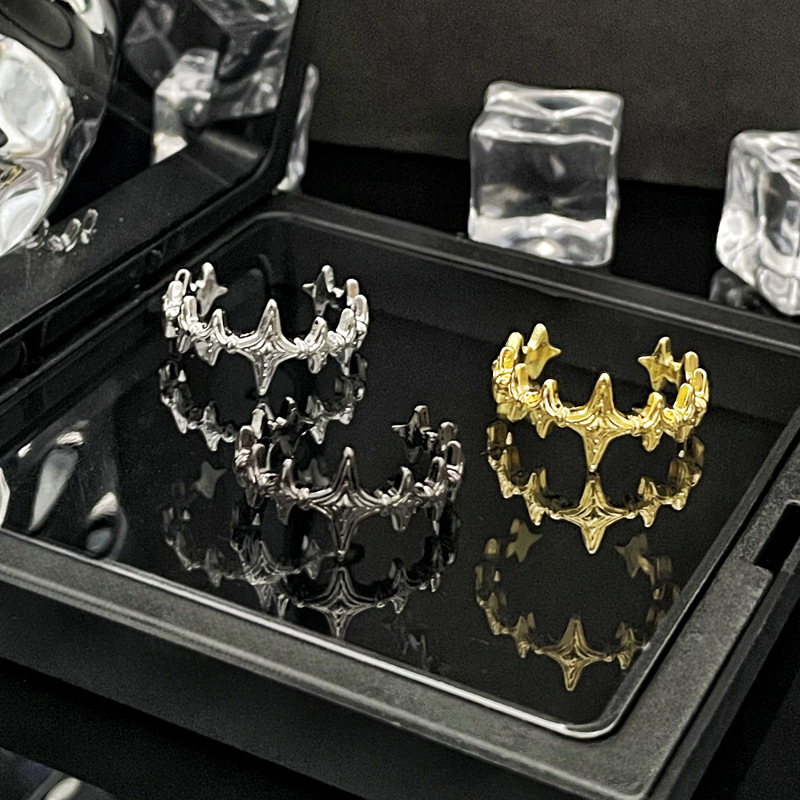 High-end retro starlight cross stacked ring for women, simple and unique design, versatile texture open ring Application Scenario
